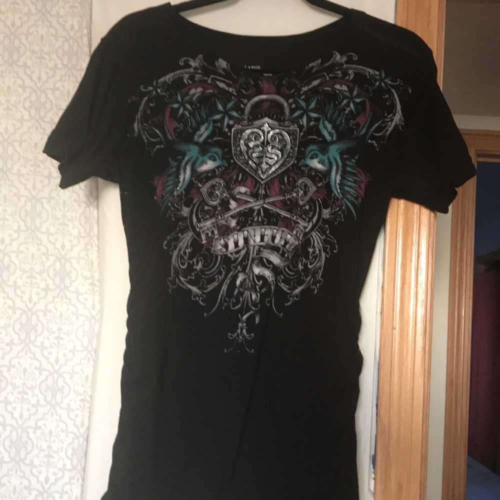 Sinful T-shirt with gathering on the sides